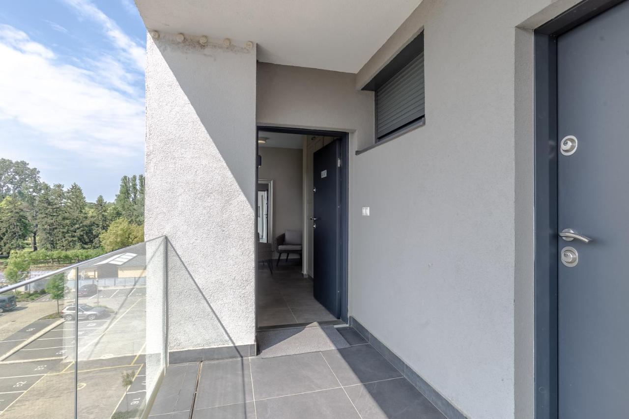 Lake Side Luxury Steps To The Lake Lela - Happy Rentals بالاتوليلّي المظهر الخارجي الصورة